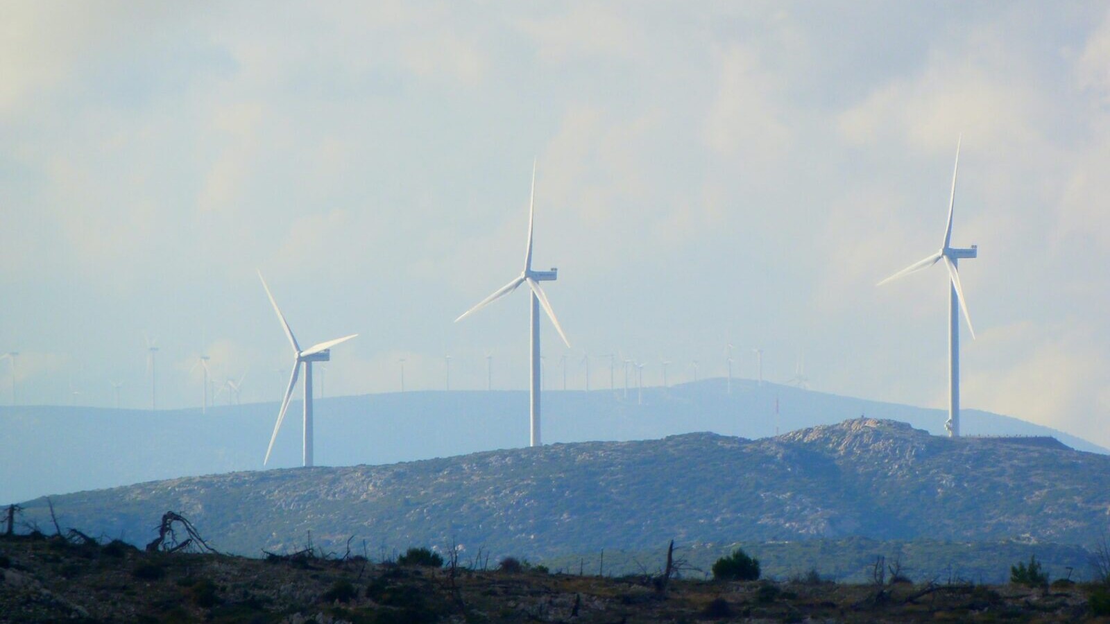 three windmills on blue mountain esg environment