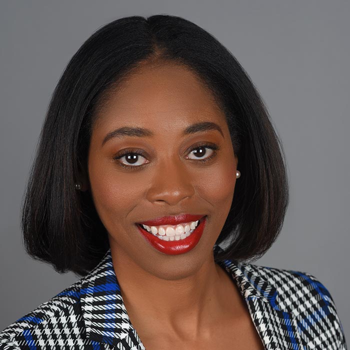 Headshot of Chenae Edwards.