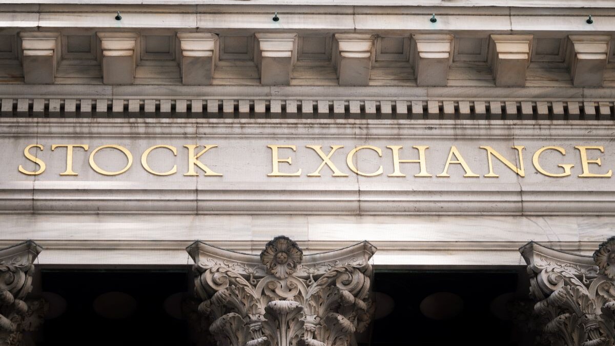 image of new york stock exchange building on wall street